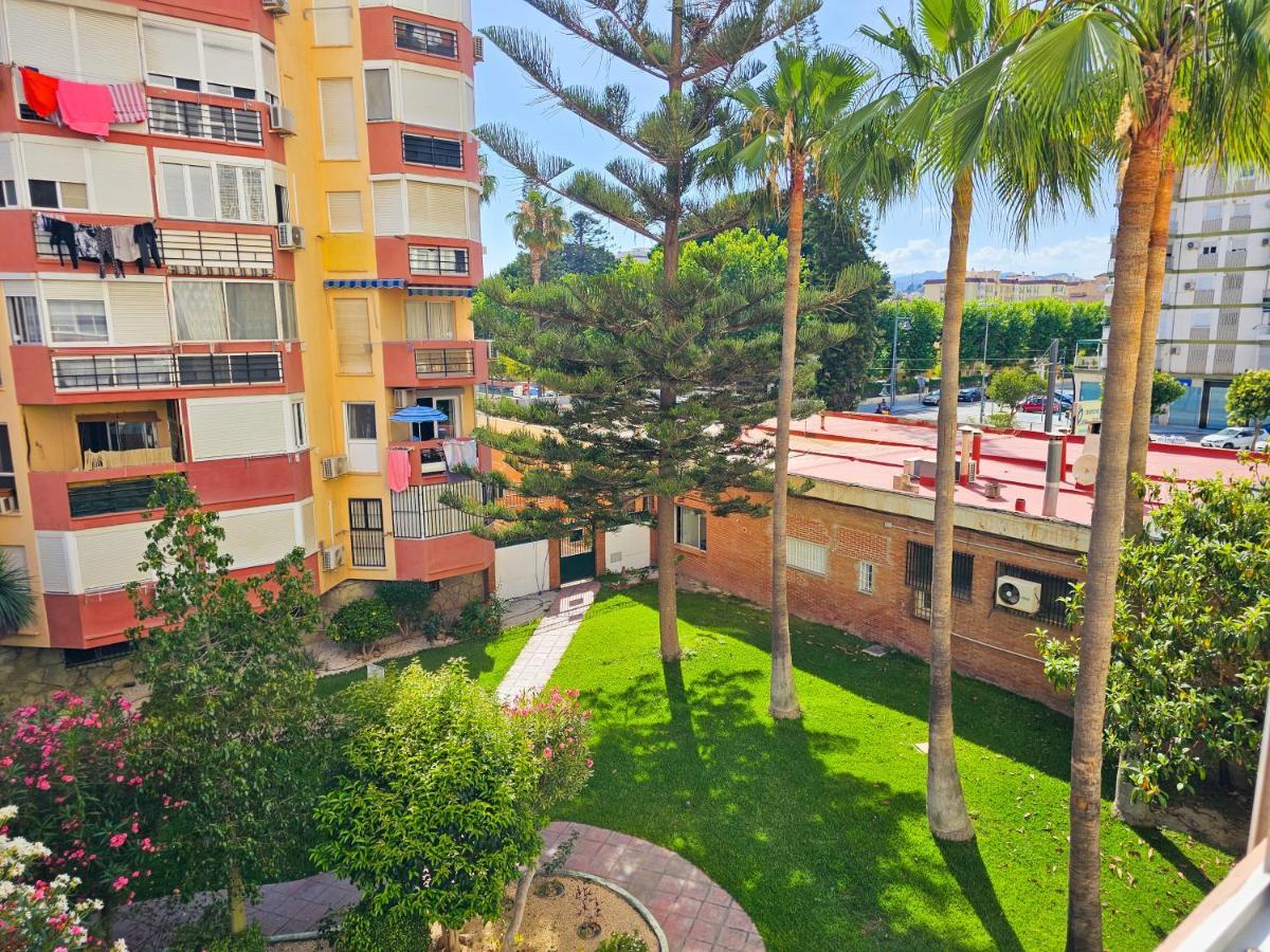 Estudio Vip Mediterraneo - Alojamientos La Torre Torre Del Mar Eksteriør bilde